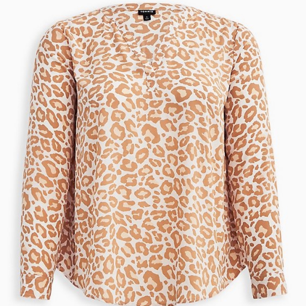 Torrid plus animal leopard print v neck top, 2X, beige - Picture 3 of 15